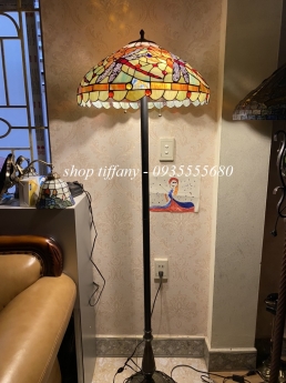 Giao Lưu Em Đèn Sàn Tiffany Hàng Cũ Mỹ Giá Siêu Rẻ.