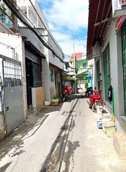 Nhà Nguyên Căn Giá Rẻ 4x15m, 44 Bùi Văn Ba, Quận 7