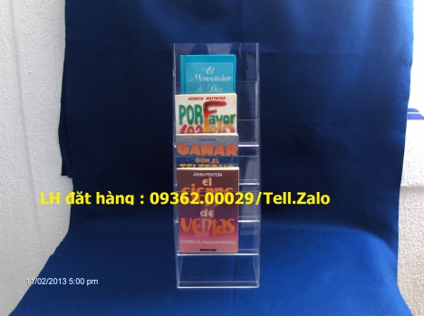 Kệ đựng tài liệu để bàn , kệ đựng catalog mica