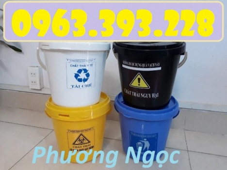 Xô y tế, xô đựng rác thải y tế, thùng rác y tế, xô y tế trên xe tiêm