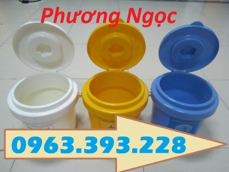 Xô y tế, xô đựng rác thải y tế, thùng rác y tế, xô y tế trên xe tiêm