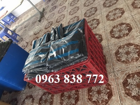 Sóng nhựa 8 bánh xe đựng quần áo