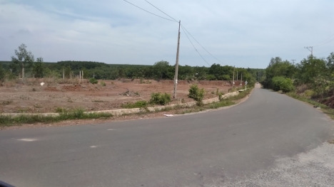 Bán đất thổ cư mặt tiền đường Phạm Ngọc Thạch,t.t Tân Phú huyện Đồng Phú,Bình Phước.