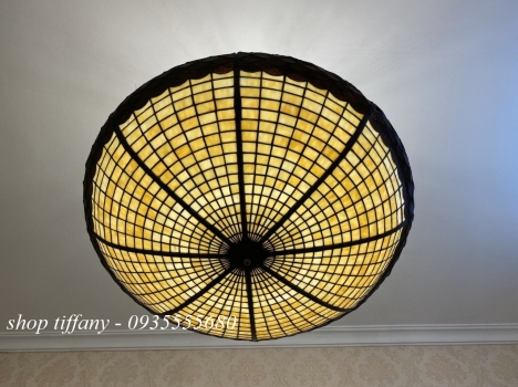 Đèn trần tiffany phong cách âu cổ điển.