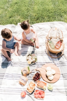 Mọi thứ bạn cần đem theo cho chuyến dã ngoại hoàn hảo