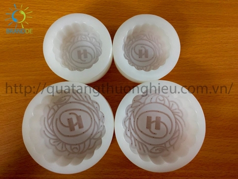 Sản xuất khuôn bánh trung thu theo logo yêu cầu ( khuôn máy)