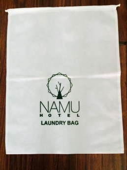 Chuyên sản xuất và cung cấp Túi giặt là một lần, in logo khách sạn, resort