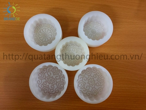 Sản xuất khuôn bánh trung thu theo logo yêu cầu ( khuôn máy)