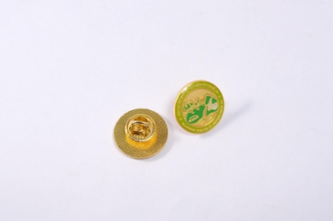Brandde sản xuất và cung cấp Huy hiệu cài áo in ấn logo tương hiệu