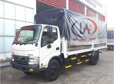 Hino xzu342l - 5T, thùng dài 4m5