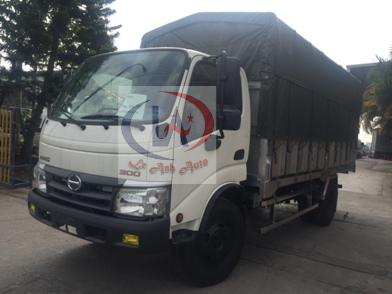 Hino xzu342l - 5T, thùng dài 4m5