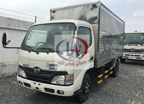 HINO XZU650 -1T7, thùng dài 4m6