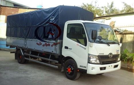 HINO XZU720L - 3T5, thùng dài 5m2