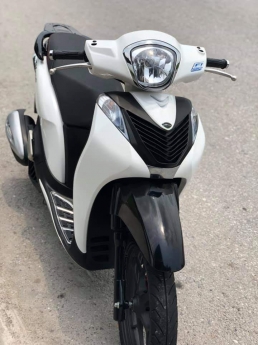 Hà Nội: Xe Sh Mode125cc xám bạc bán giá 28 triệu