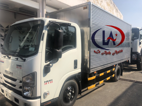 Isuzu NMR85HE4 1T9, thùng dài 4m5