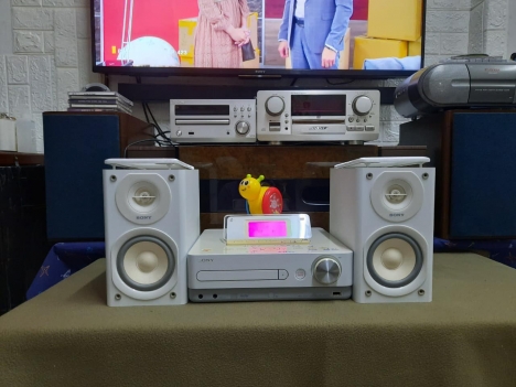 Dàn mini Sony E300HD- đẹp mỹ miều