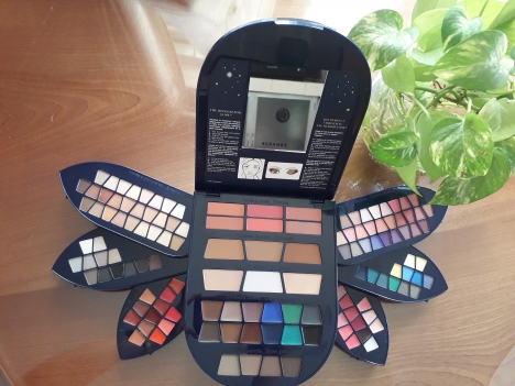 130 màu mắt Sephora