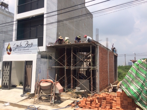 Đang xây nhà cần vốn,7x20:140m2,100% thổ cư,1ty50