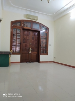 Liền kề khu D  Nguyễn Cảnh dị 300m2 7pn 17 triệu. Lhe 0375995653
