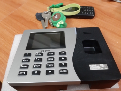 Máy chấm công Ronald Jack RJ2500