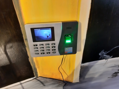 Máy chấm công Ronald Jack RJ2500