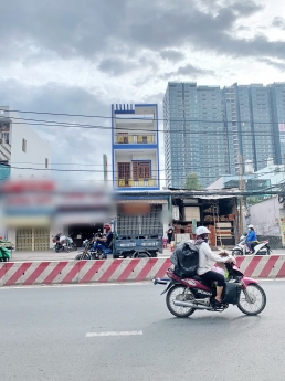 Mặt Tiền Trệt 2 Lầu, DT: 4x22m, Huỳnh Tấn Phát, Quận 7