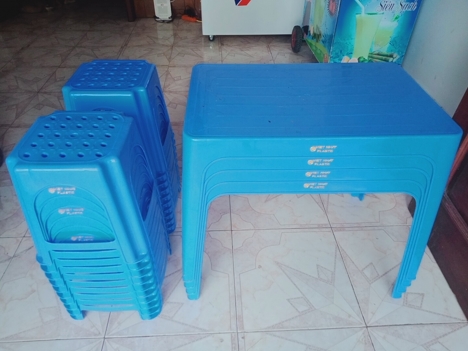 Thanh lý bàn ghế nhựa Việt Nhật Plastic mới 99%