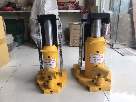 0979242135- kích móc thủy lực 10 tấn kawasaki giá rẻ