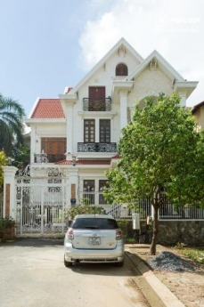 Bán nhà Biệt Thự – Nguyễn Văn Hưởng, P. Thảo Điền, Quận 2 - Giá 102 tỷ