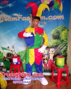 TRANG PHỤC CHÚ HỀ, TRANG PHỤC BIỂU DIỄN