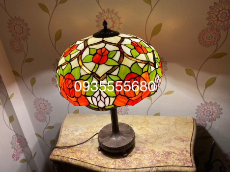 Cặp đèn trang trí Tiffany họa tiết hoa hồng tây lạ mắt