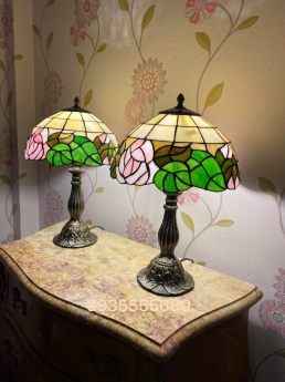 Đèn ngủ tiffany họa tiết hoa hồng