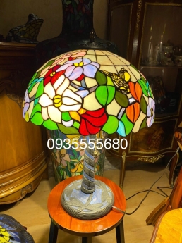 Đèn Tiffany bàn họa tiết hoa buwoma