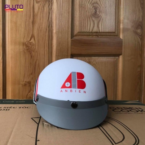 Đặt nón bảo hiểm in logo giá rẻ tại TP HCM Pluto