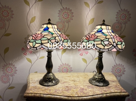 Đôi đèn phòng ngủ Tiffany họa tiết hoa chim