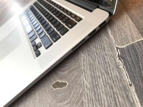 Macbook Pro 13 Inch Touch 2019 MUHQ2 - Mới 99,99%