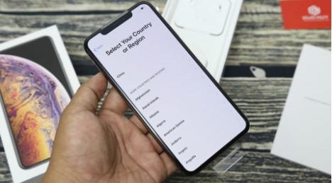 IPhone xs max 64gb old.0ld