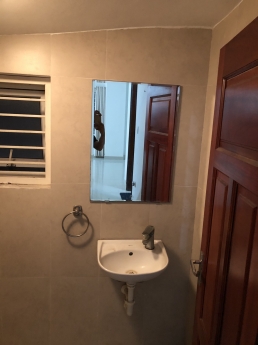 Nhà nguyên căn phố Vương Thừa Vũ 240m2 4pn 16tr.lhe 0375995653