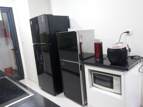 CHCC Imperia Nguyễn Huy Tưởng 90m2 2pn 2vs full nt 14 triệu.Lhe 0375995653