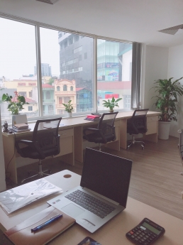 Văn phòng cho thuê chỗ ngồi làm việc trọn gói hiện đại chuyên nghiệp
