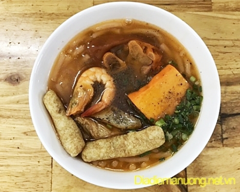 Quán Bánh Canh Cua, Cơm Tấm, Bún Thịt Nướng Ngon Quận 1