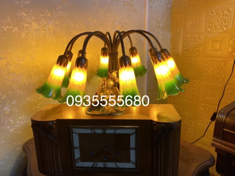 Giao lưu em Đèn hoa ly màu xanh cam lạ mắt