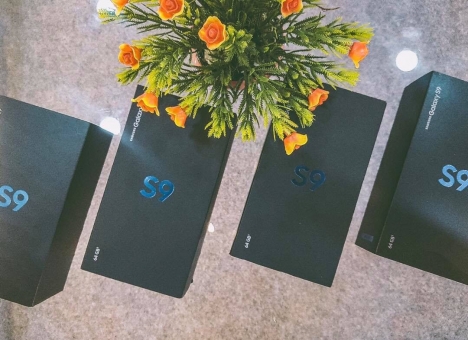 Samsung Galaxy S9 - Fullbox Newseal - Xách Tay