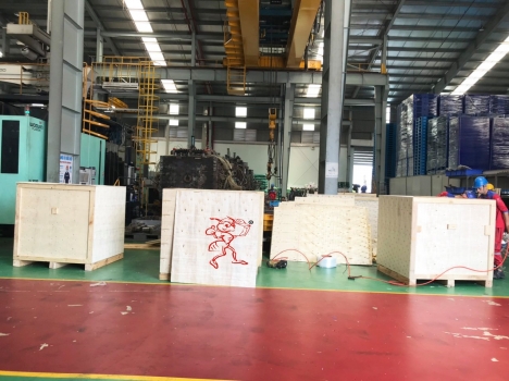 Đóng thùng gỗ chuyển đi các nước phương tây