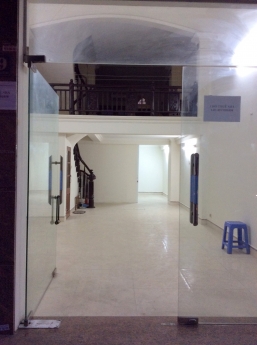Nhà riêng phố Nguyễn Xiển 220m2 4T 5pn 5vs 25 triệu. Lh 0375995653