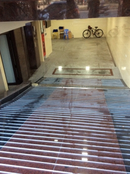 Nhà mặt phố Yên Lãng 1100m2 8T 1H. 150 triệu.LH 0375995653