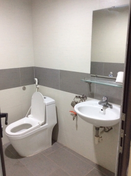 Nhà mặt phố Yên Lãng 65m2 x 7T, 90 triệu. Lh 0375995653