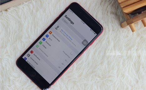 IPhone 8 Plus Red 64GB quốc tế màu đỏ - Xách tay giá rẻ tại Dĩ An