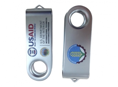 Dịch vụ in logo màu trên kim loại