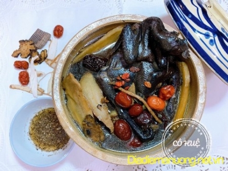Quán Gà Ác, Súp Cua, Ăn vặt Ngon Quận 4